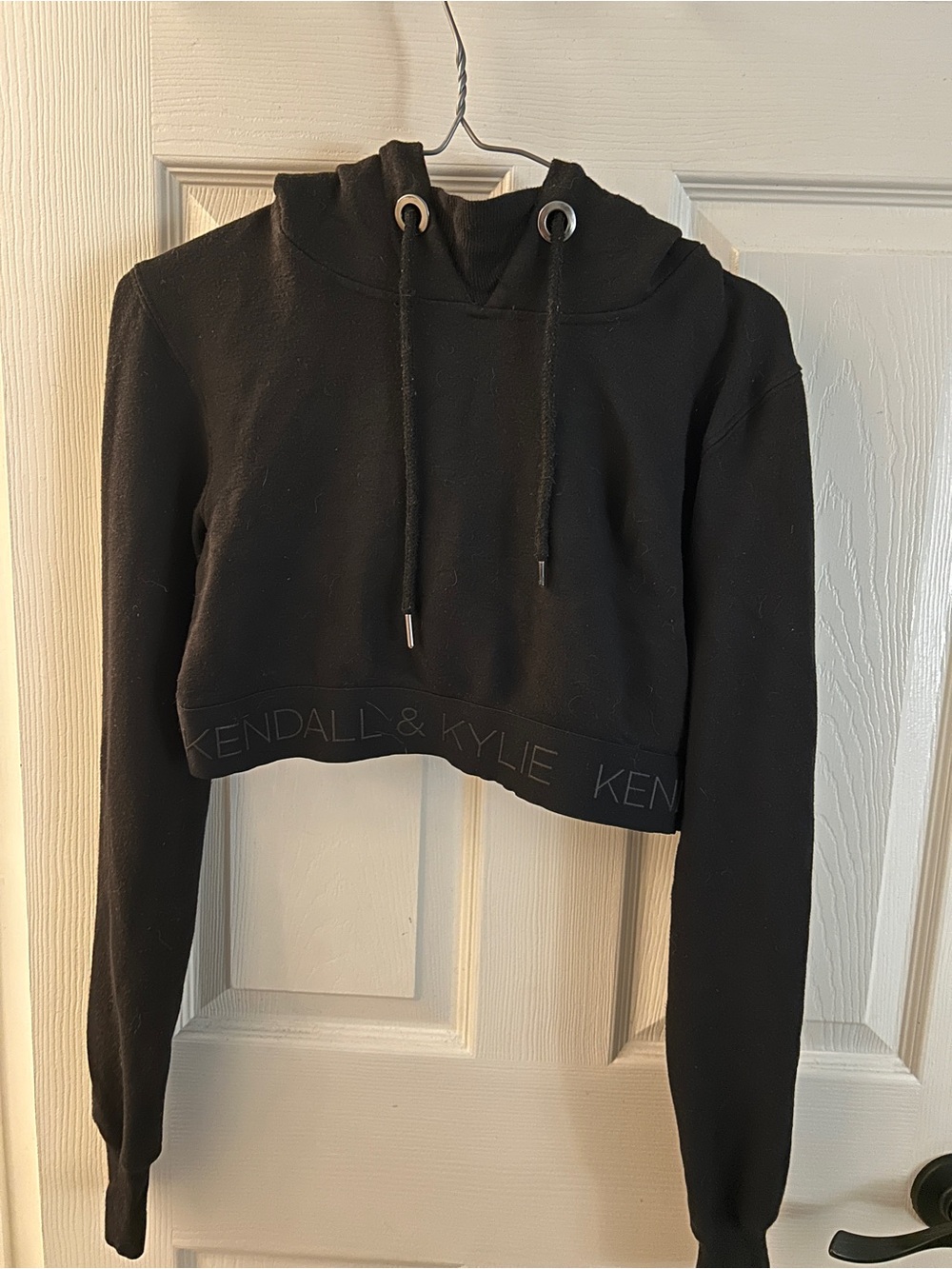 Kendall & Kylie Black Cropped Hoodie with Branded Hem